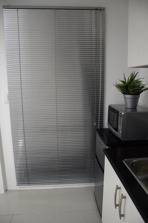 Jazz Makati Luxury Apartment Маніла Екстер'єр фото
