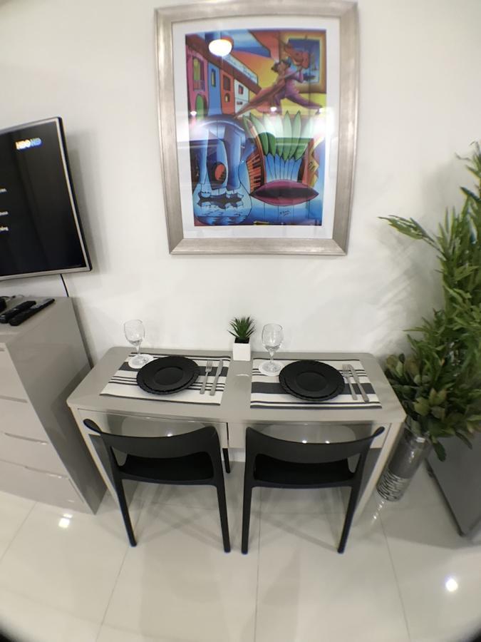 Jazz Makati Luxury Apartment Маніла Екстер'єр фото